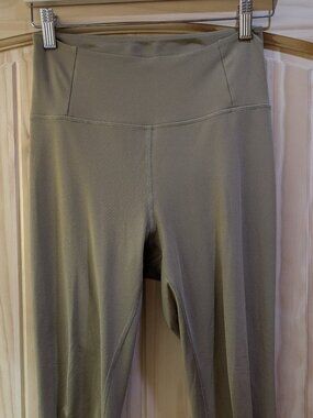 Girlfriend Collective Stone FLOAT Ultralight Legging